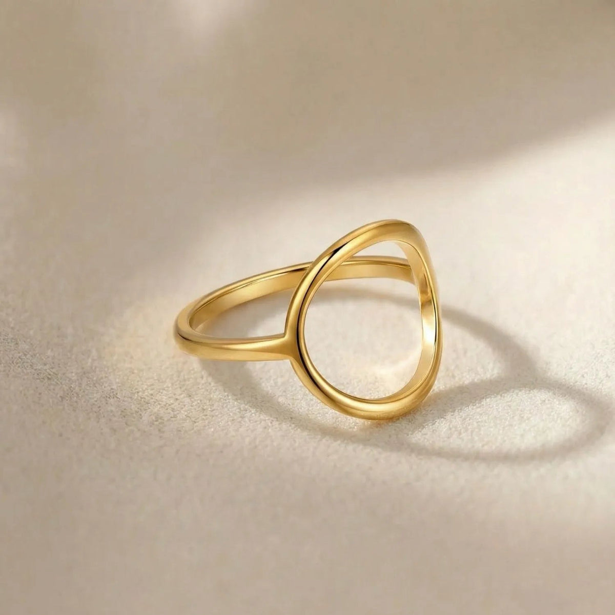 TAYLOR RING