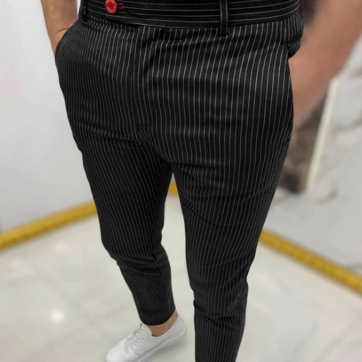 Pinstripe Detail